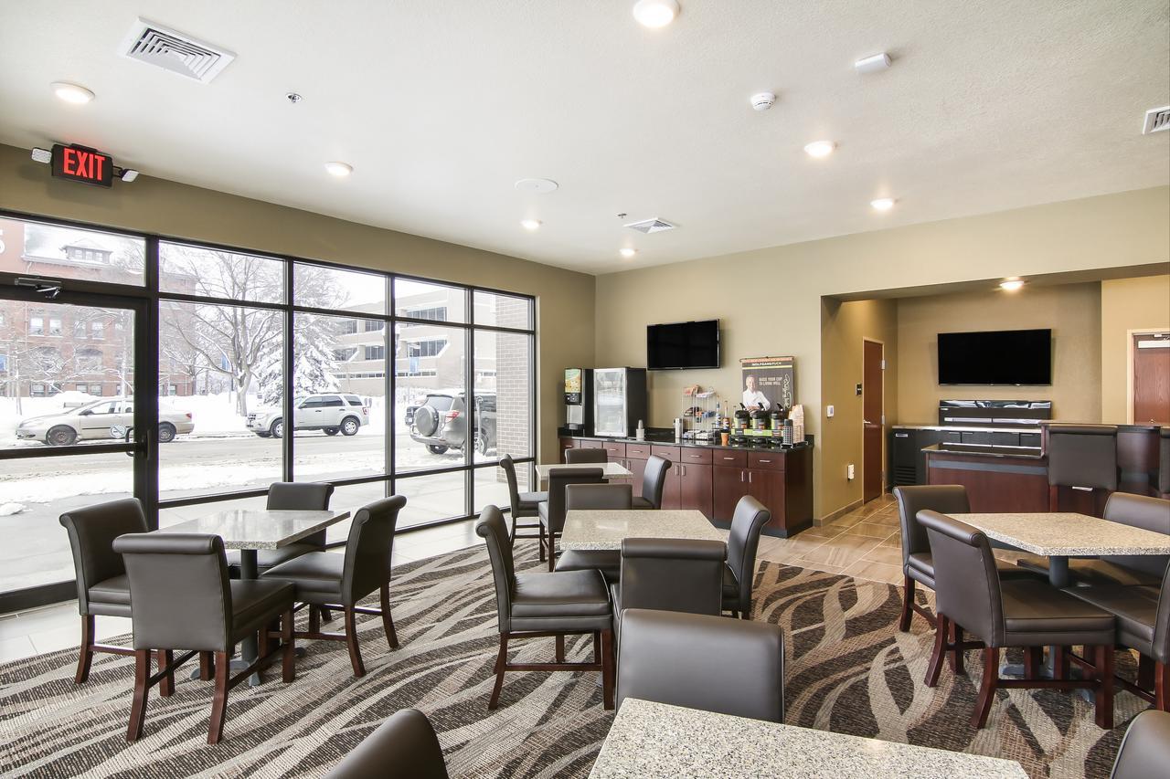 Cobblestone Inn & Suites - Menomonie/Uw-Stout Eksteriør bilde