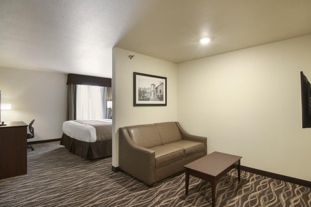 Cobblestone Inn & Suites - Menomonie/Uw-Stout Eksteriør bilde