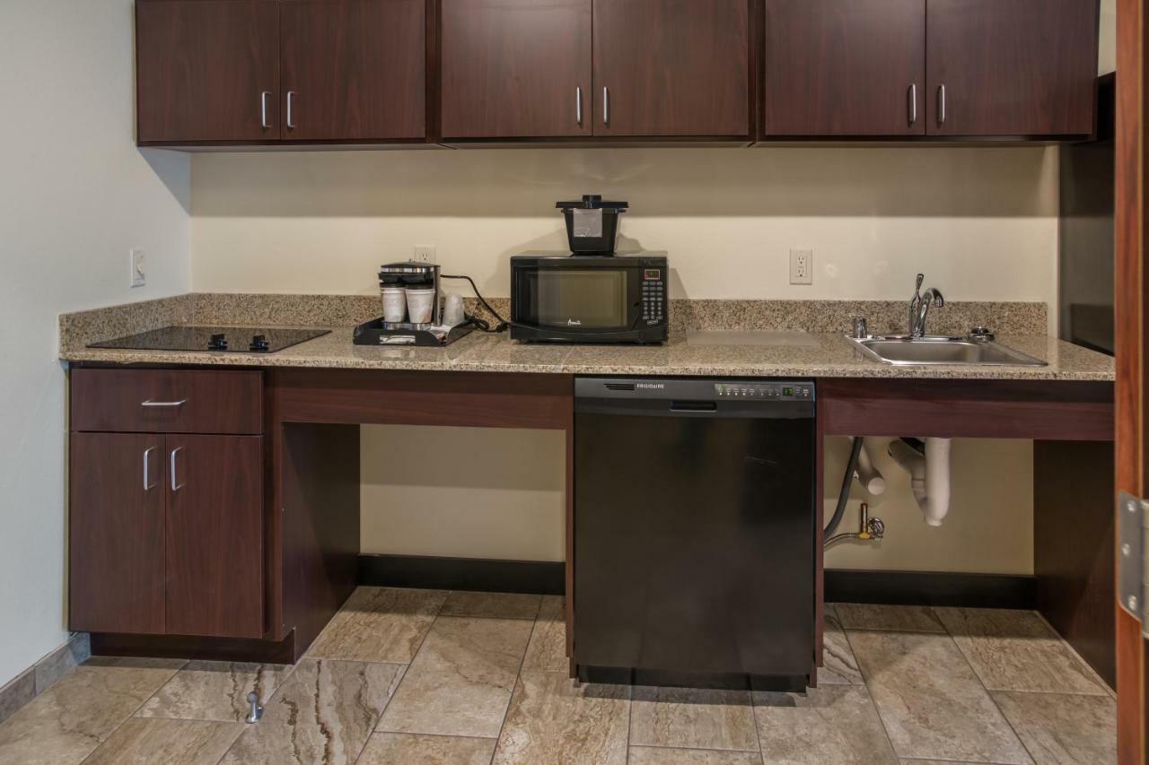 Cobblestone Inn & Suites - Menomonie/Uw-Stout Eksteriør bilde