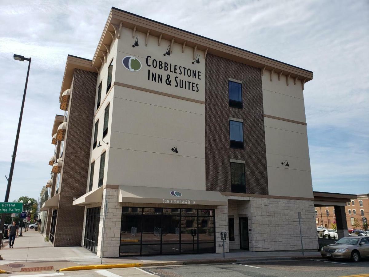 Cobblestone Inn & Suites - Menomonie/Uw-Stout Eksteriør bilde